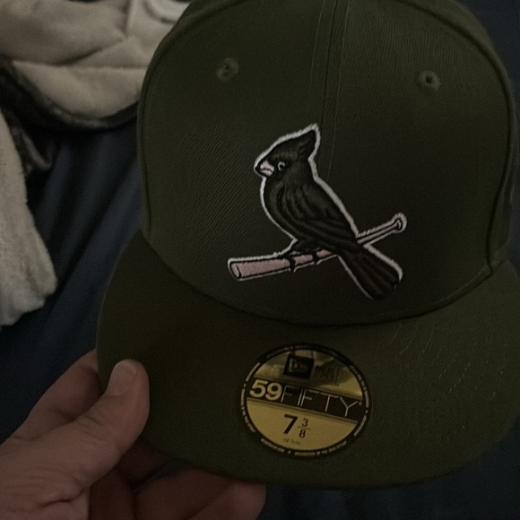 St. Louis Cardinals fitted hat 7 3/8 - Picture 2 of 6